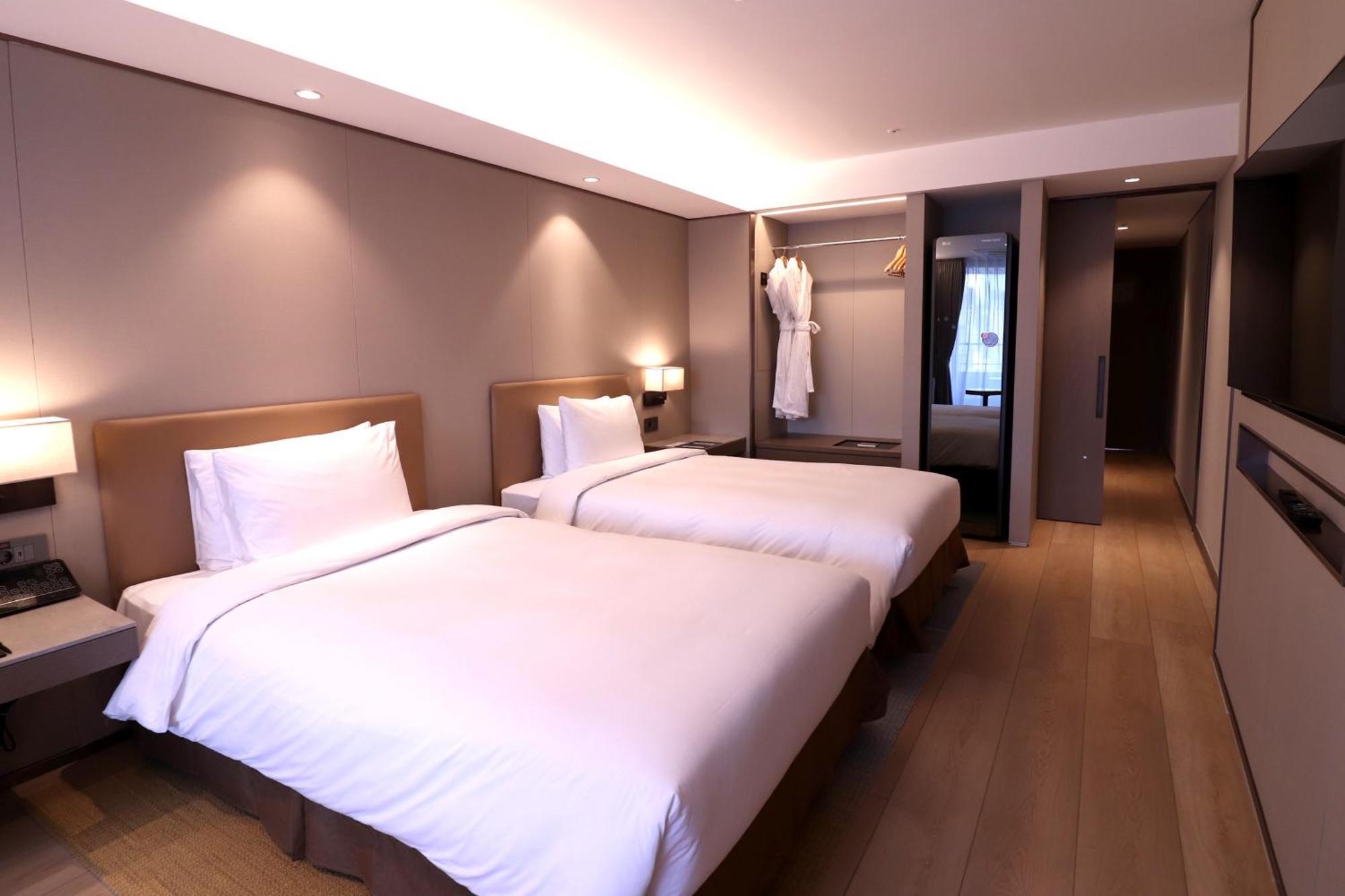 Hotel Pj Myeongdong Сеул Экстерьер фото