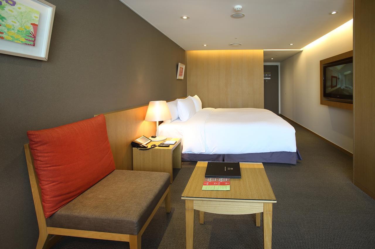 Hotel Pj Myeongdong Сеул Экстерьер фото